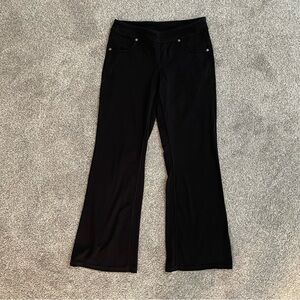 Athleta Women's Petite Size S Black Jean Style 28 x 30 Flared Bootcut Leggings
